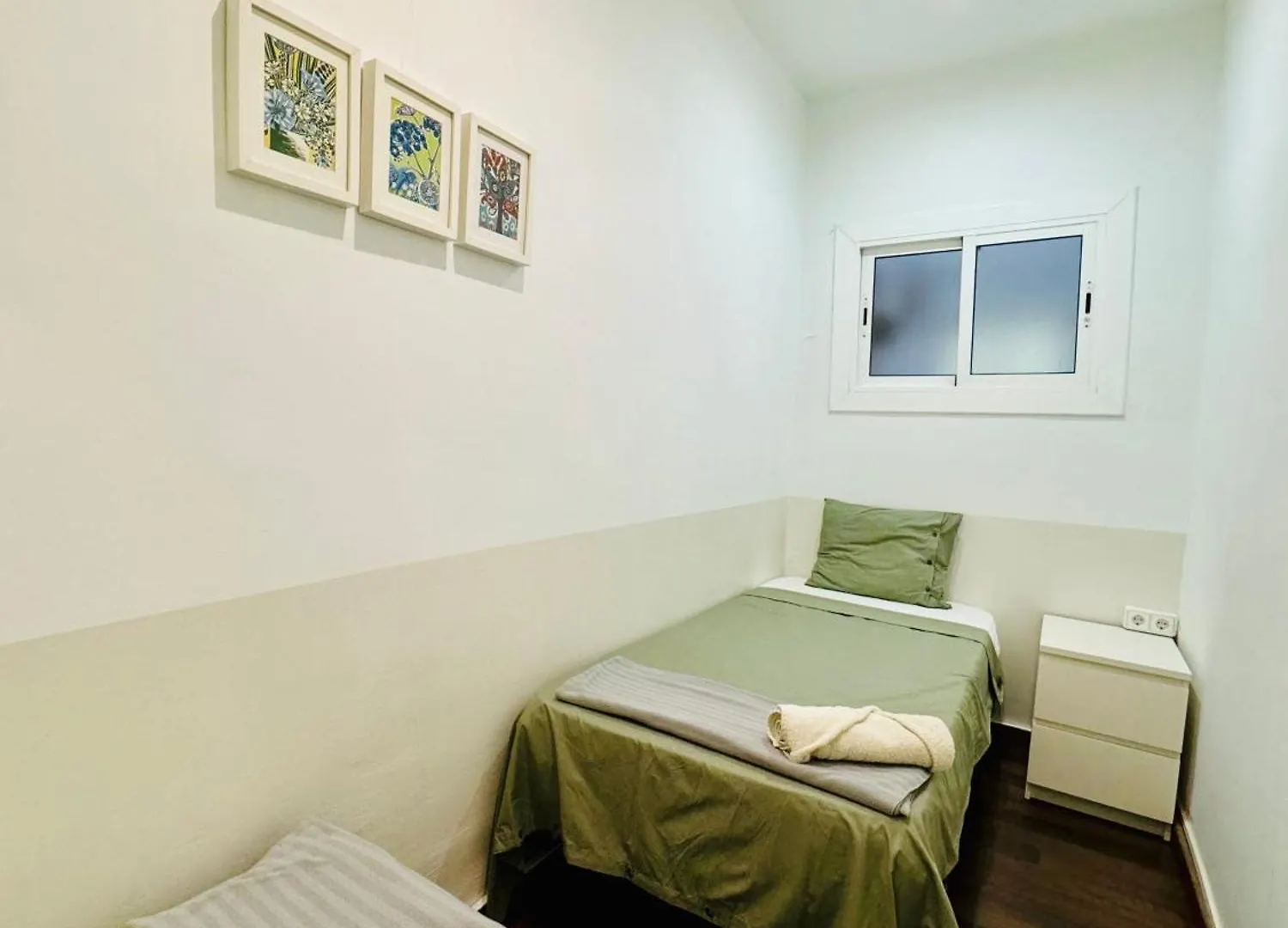 45 Center Basic 1 2 Apartment Barcelona
